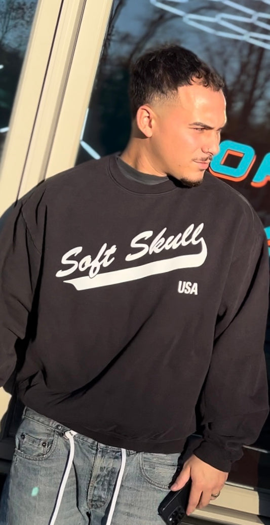 SOFT SKULL USA CREWNECK